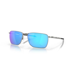 Lunettes de soleil OAKLEY...